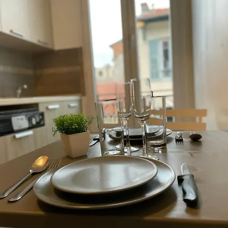 Renting - Notre Dame - Cosy Loft Perfect View On The Roofs ニース