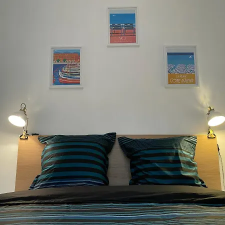 Apartment Renting - Notre Dame - Cosy Loft Perfect View On The Roofs