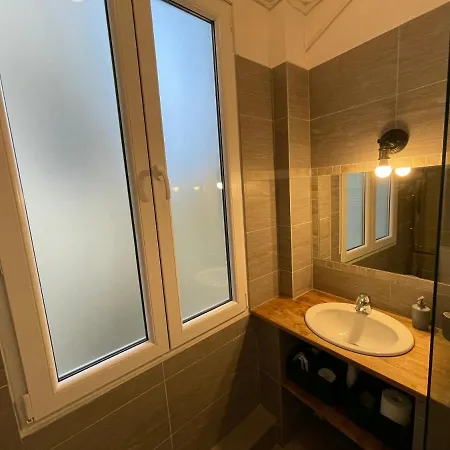 Renting - Notre Dame - Cosy Loft Perfect View On The Roofs ニース