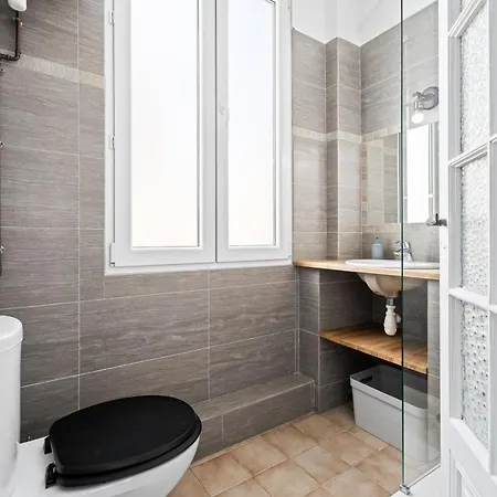Renting - Notre Dame - Cosy Loft Perfect View On The Roofs Ницца